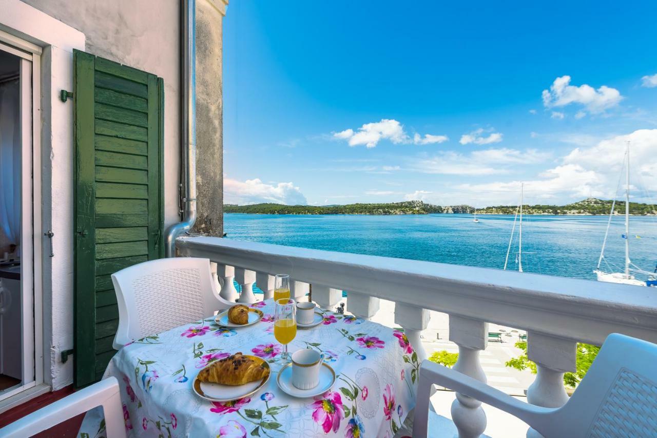 Apartmani Rina Шибеник Экстерьер фото